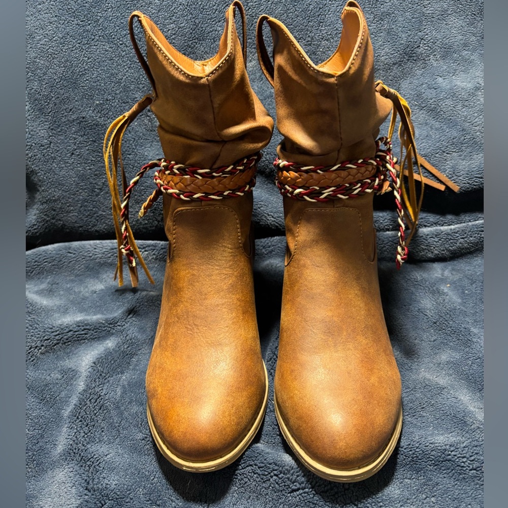Brown Ankle Boots with Braided Detail - Picture 4 of 14